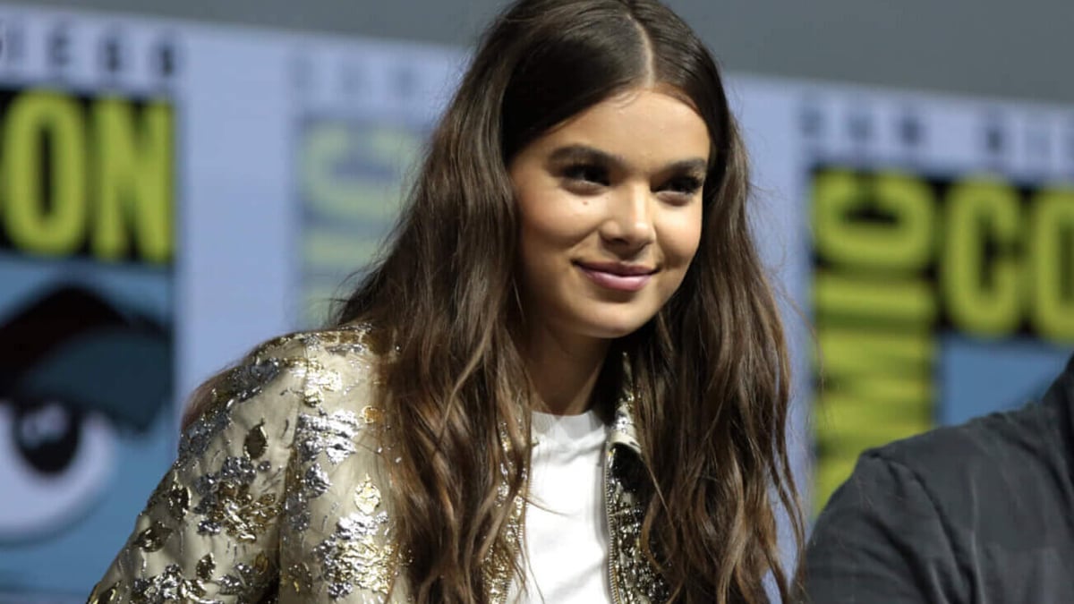 Hailee Steinfeld's birthday (Dec 11th, 1996) - Days Of The Year