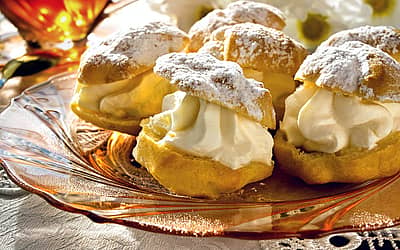 National Cream Puff Day