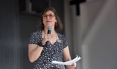 Mayim Bialik