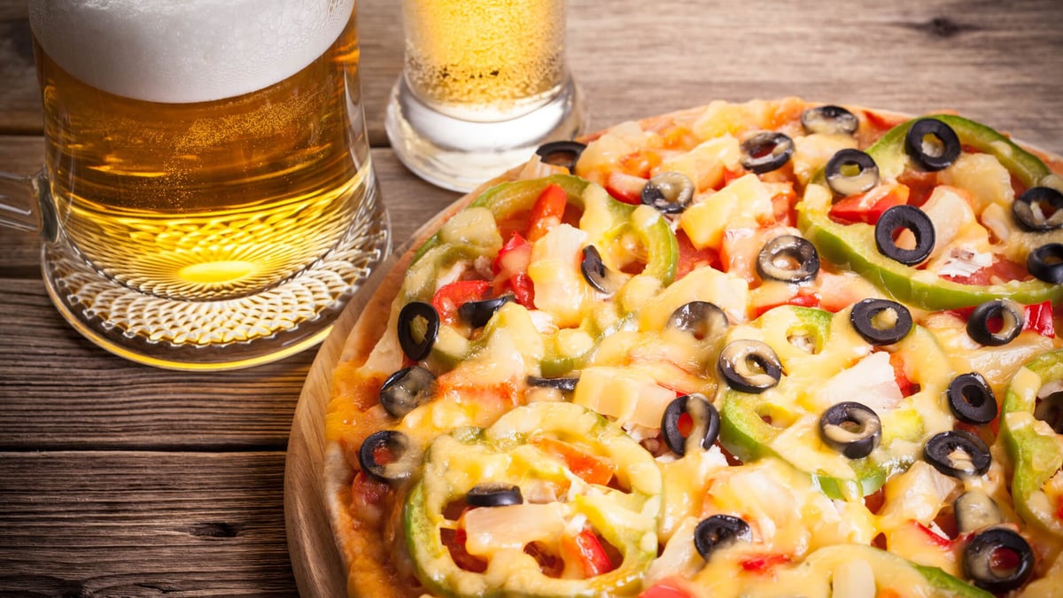International Beer and Pizza Day (October 9th)