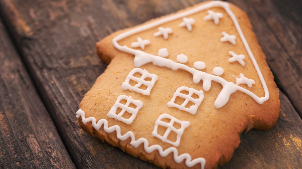 National Gingerbread Day (June 5th)