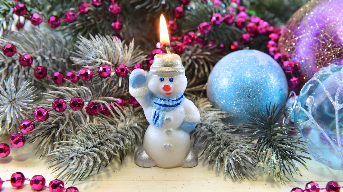 National Snowman Burning Day (March 20th)