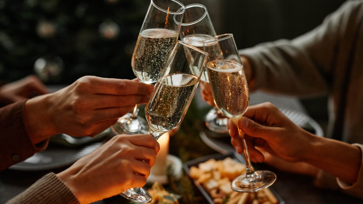 National Bubbly Day (June 3rd, 2023)