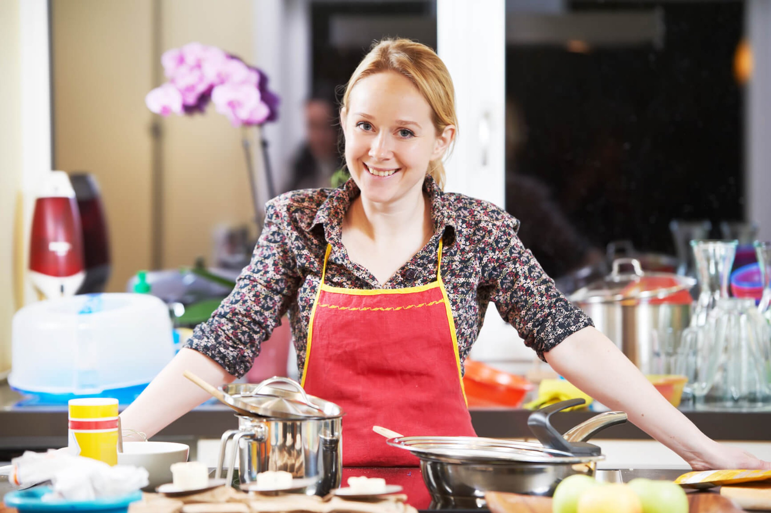 Housewife&rsquo;s Day (3rd November) | Days Of The Year