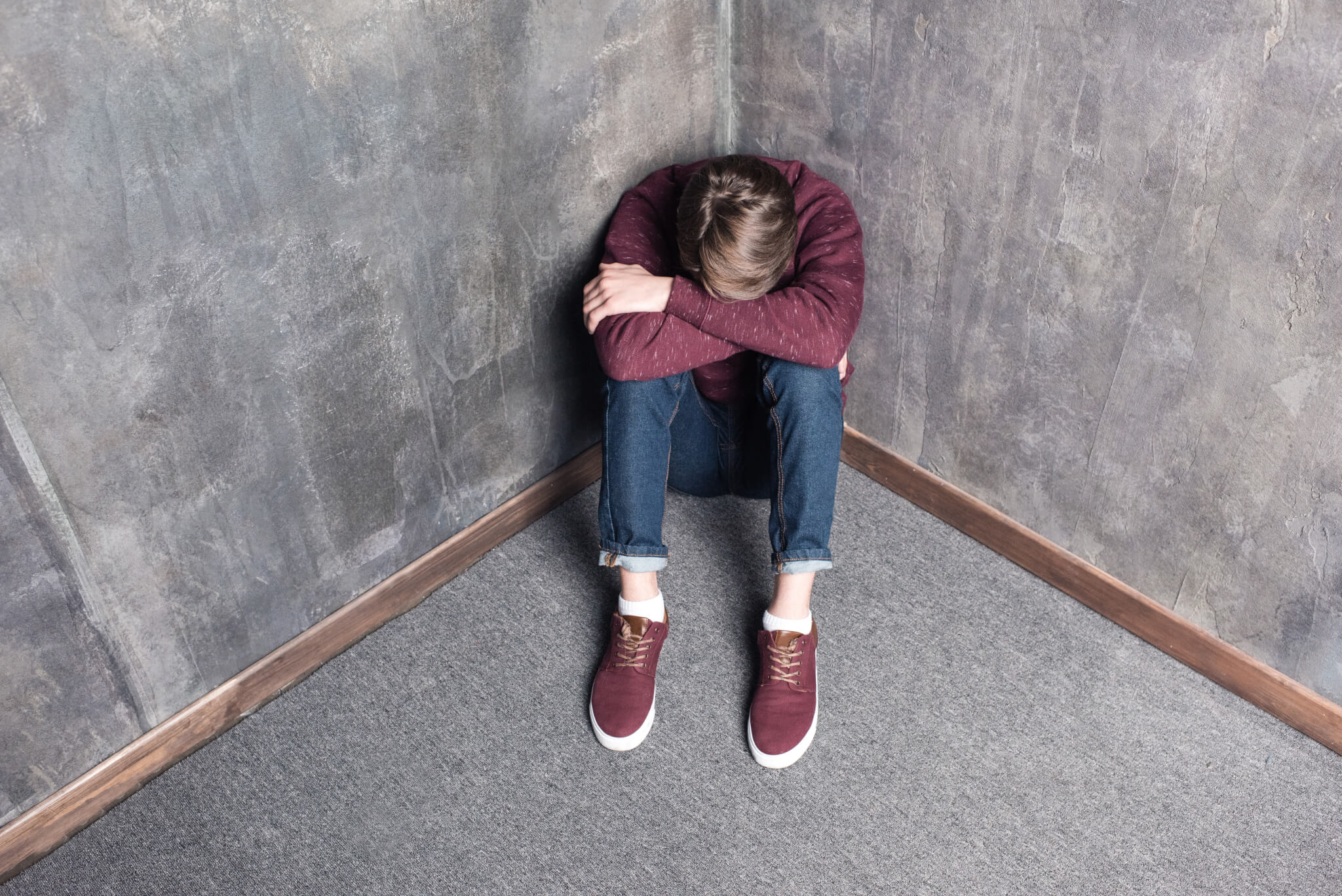 Самоубийство среди подростков. Депрессия у подростков. Депрессивный подросток. Подросток в депрессии. Одиночество подростков.